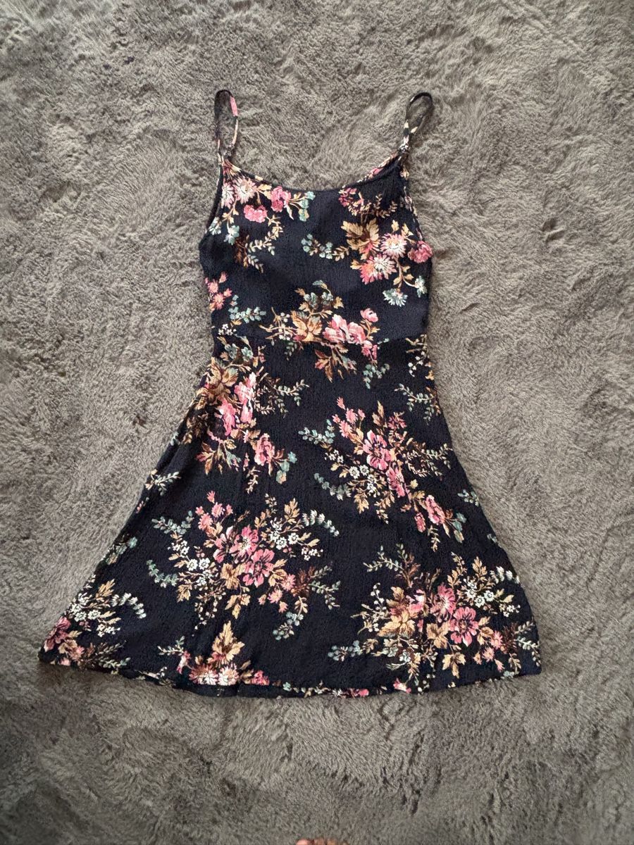 Vestiti: Chicoree Floral Print Mini Dress – Usato da Wichtrach venduto da Re_Fit 1