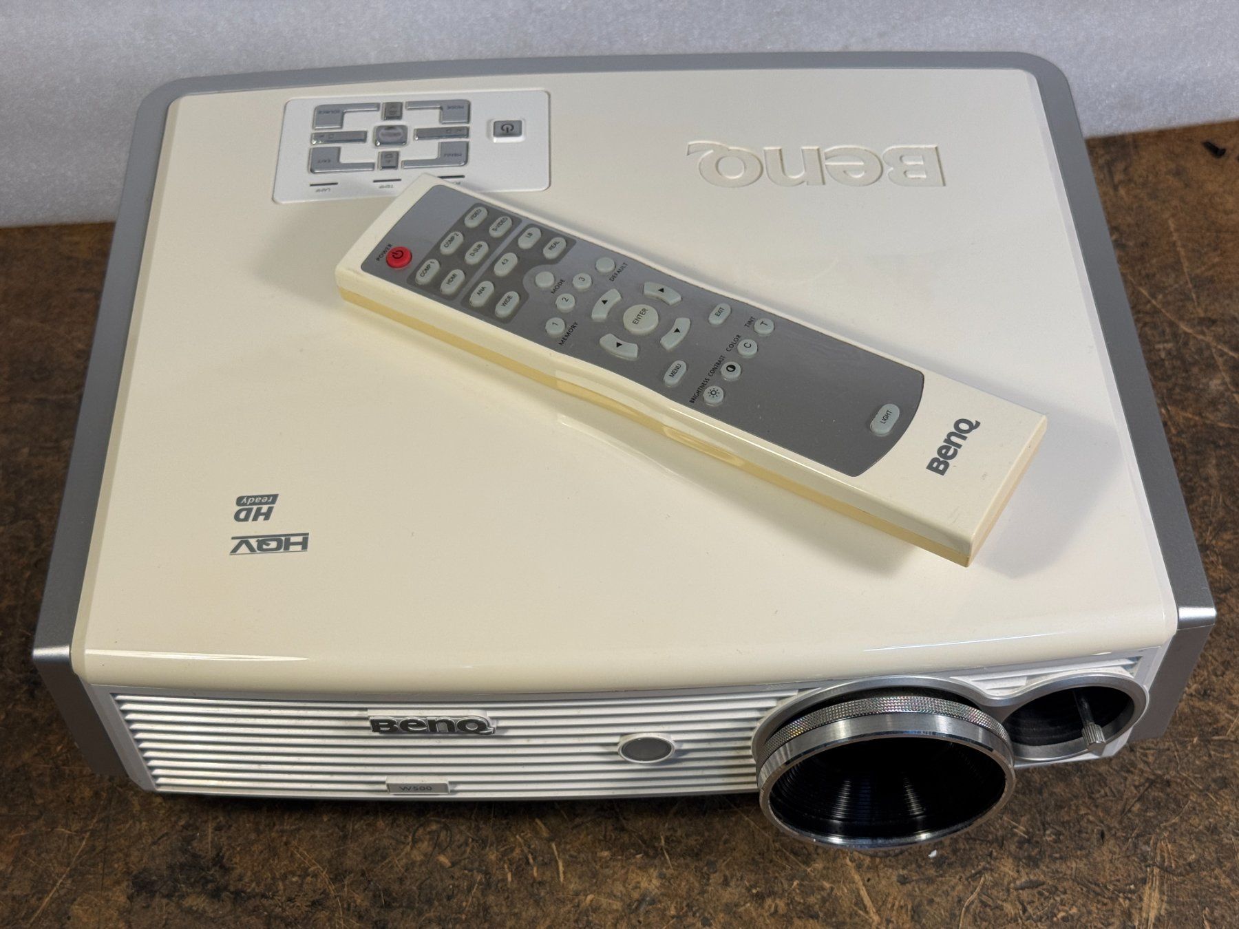 BenQ Videoprojektoren: Beamer – Gebraucht aus Ins von funkflieger