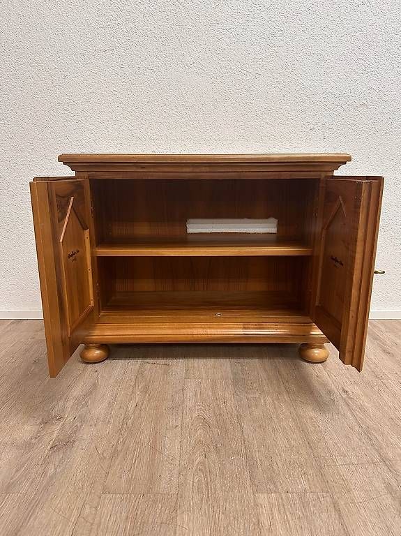 Kommoden: Vintage Barock Nussbaum Sideboard von Fässler – Gebraucht aus Obernau von Arche_Noah_Brocki 2