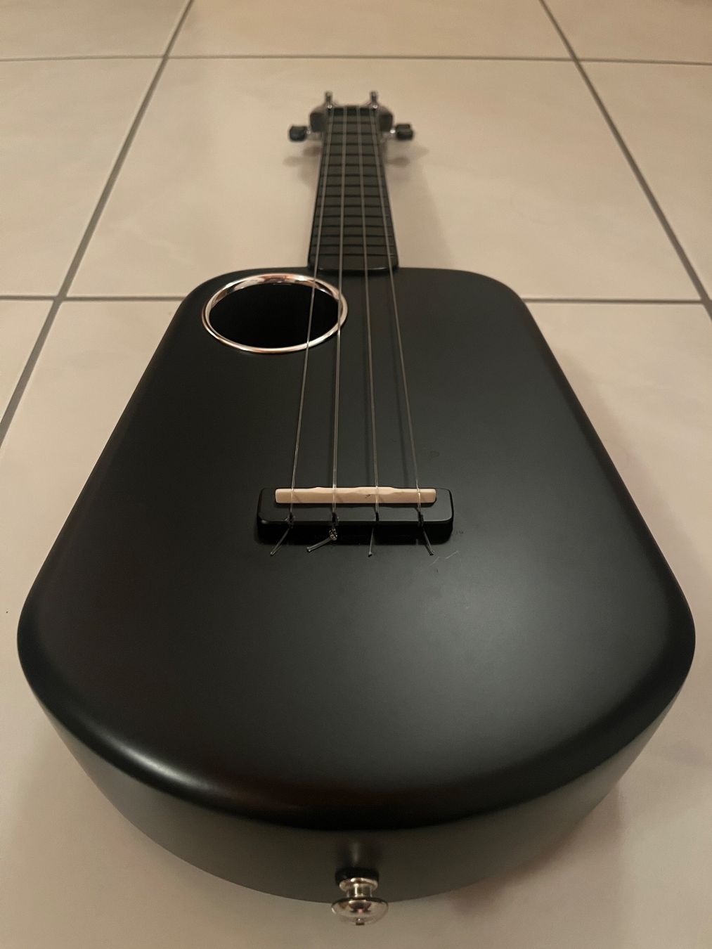 Strumenti musicali: Populele 2 Ukulele schwarz mit LED Griffbrett – Usato da Ernetschwil venduto da Thies.Ray 1