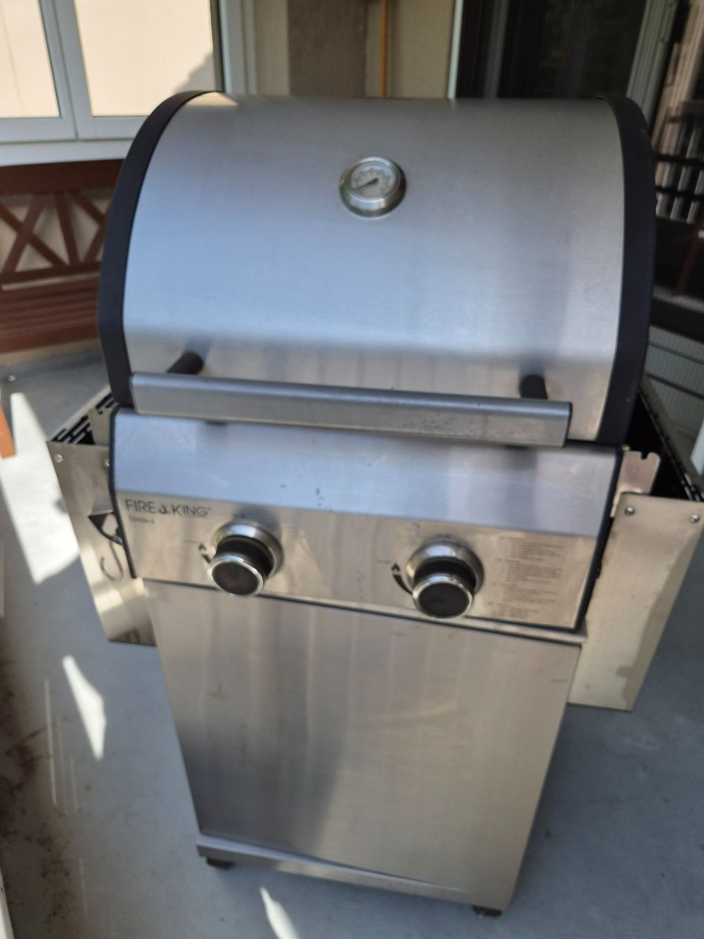 Grills: Gasgrill, 2 Brenner, begraucht – Gebraucht aus Triesen von RolfBeck 1
