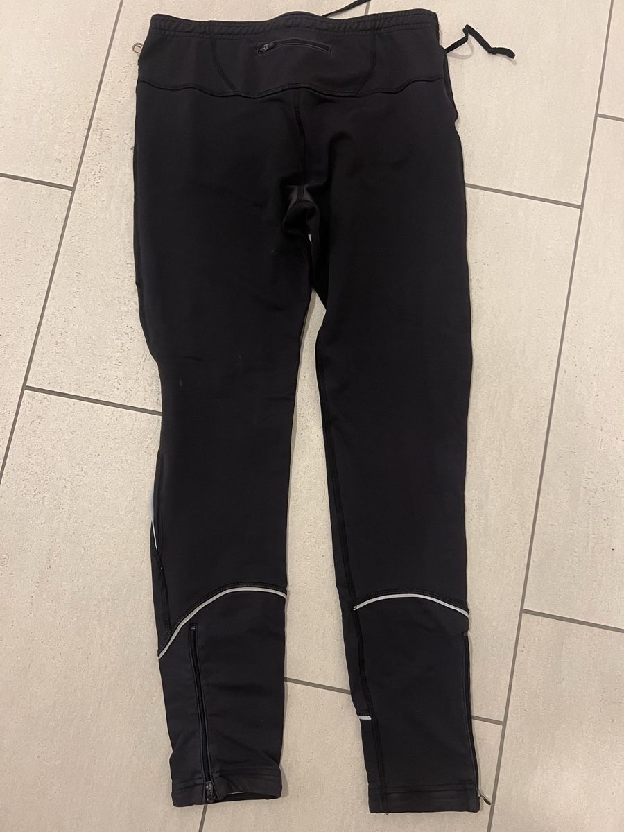 Leggings: Fitness Leggines – Usato da Bülach venduto da Cucculi 1