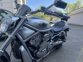 Harley Davidson  V Road