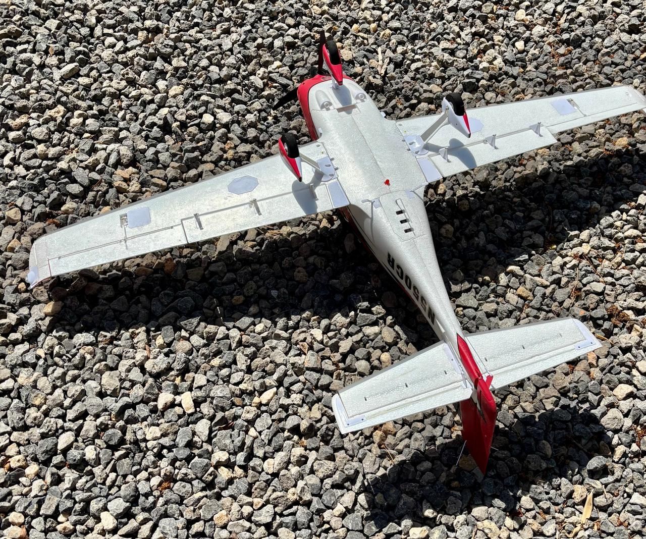 E-Flite Modellismo RC: E-FLITE Cirrus SR22T – Nuovo (secondo la descrizione) da Heimberg venduto da idefix3613 1