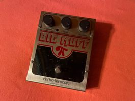 Big Muff Pi NYC USA fuzz pedal effekt