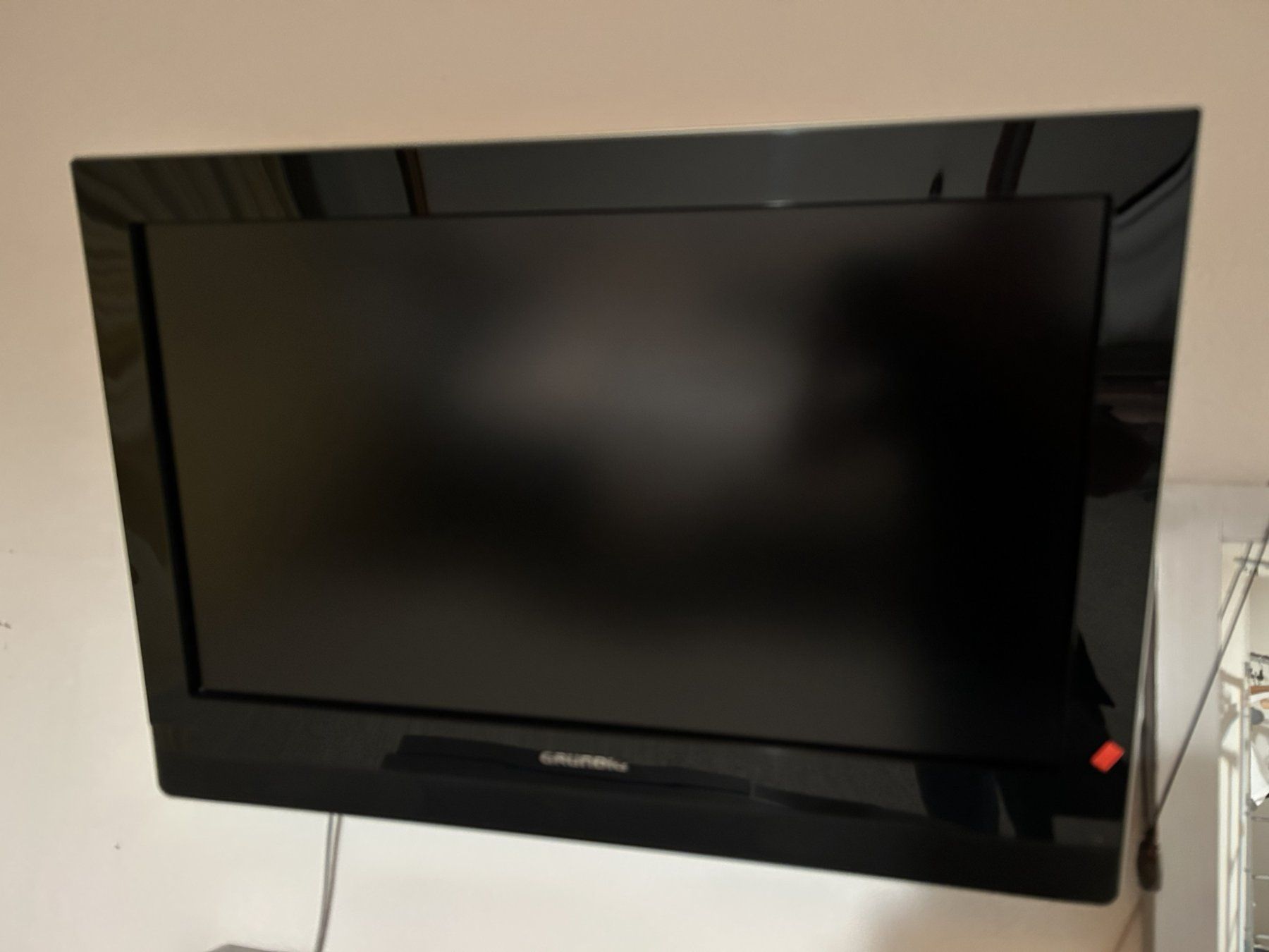 Grundig Televisori: Grundig TV – Usato da Hombrechtikon venduto da HW18 1