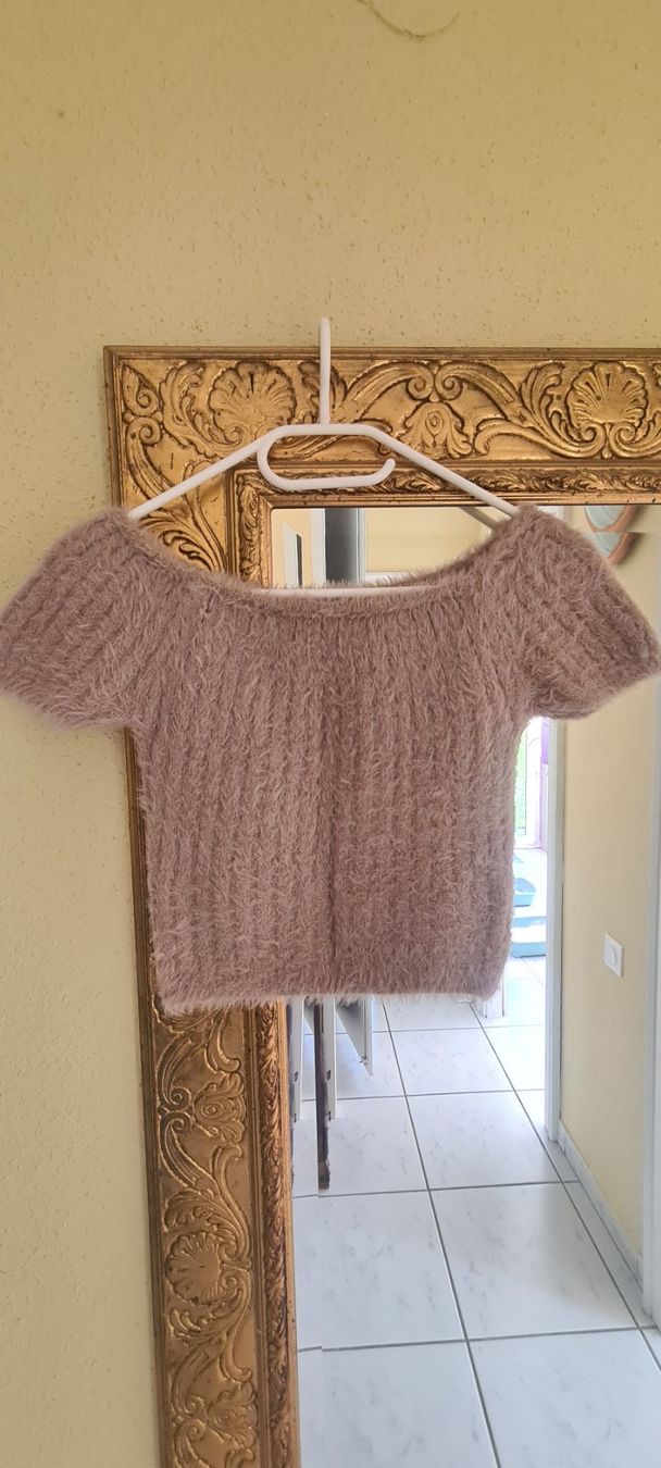 Stradivarius Top: Top Stradivarius – Usato da Allschwil venduto da Virgo