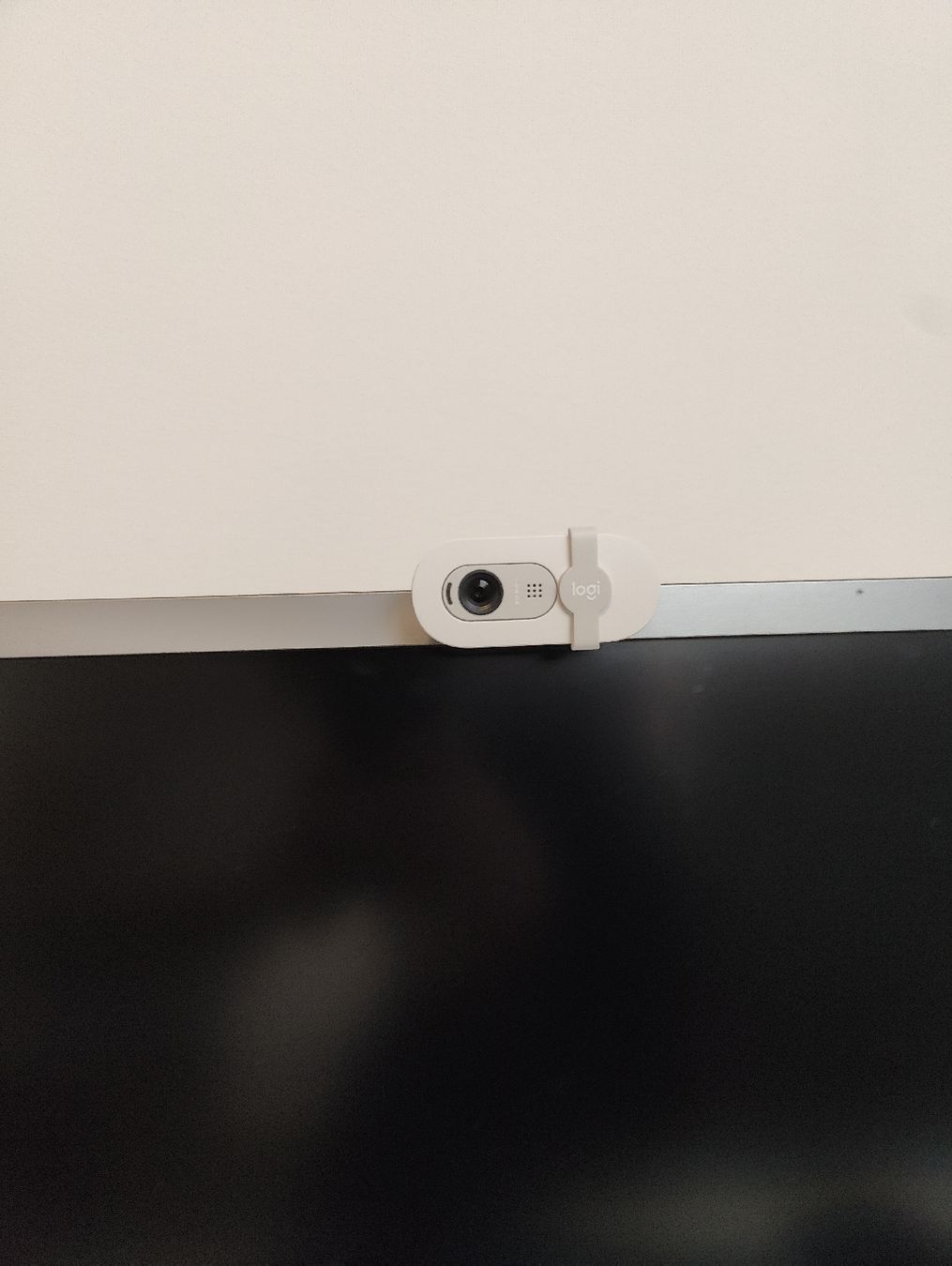 Logitech Webcams: Logitech Brio 100 Webcam – Neu (gemäss Beschreibung) aus Luzern von ymuehl 2