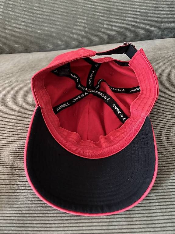 Chapeaux, bonnets & casquettes: Jordan Cap – D'occasion à Ennetbaden par julija. 1