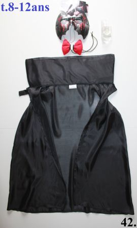 Costume Dracula / vampire / Vampir t. 8 - 12 ans   NEU!