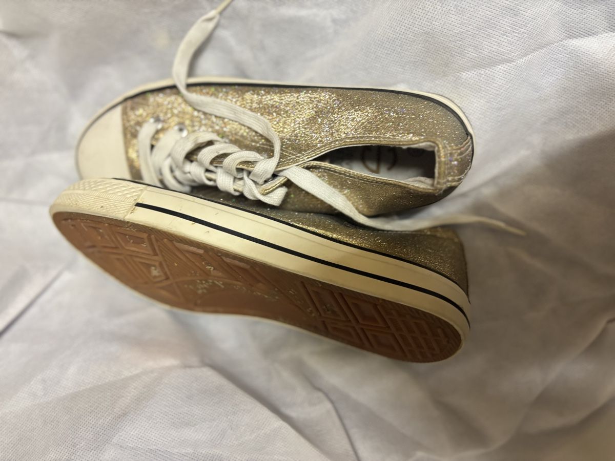 Scarpe da donna: Glitzer Sneakers, Grösse 40 – Usato da St. Gallen venduto da Katha95 1