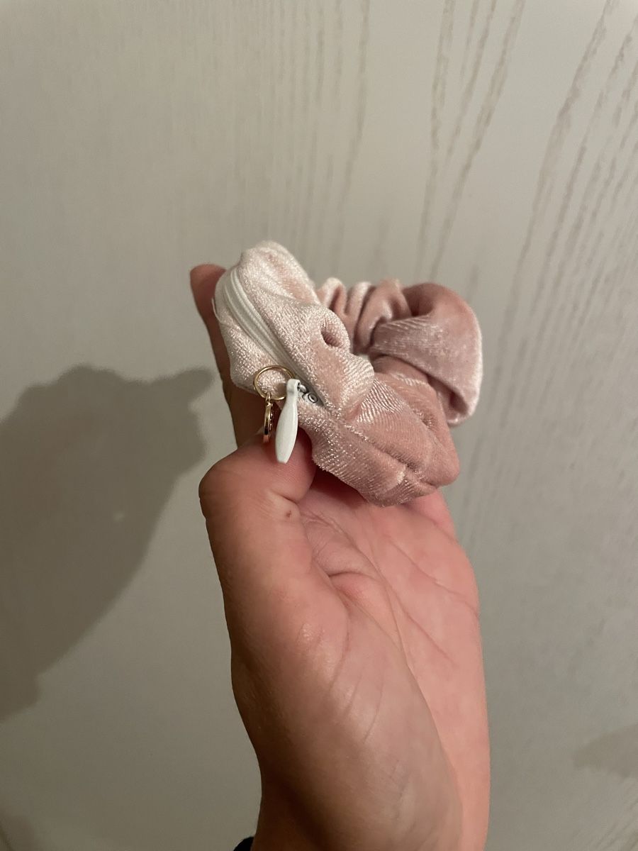 Accessori per capelli: Geldaufbewahrungs Haargummi – Nuovo (secondo la descrizione) da Rheineck venduto da Princessaitaliana 1