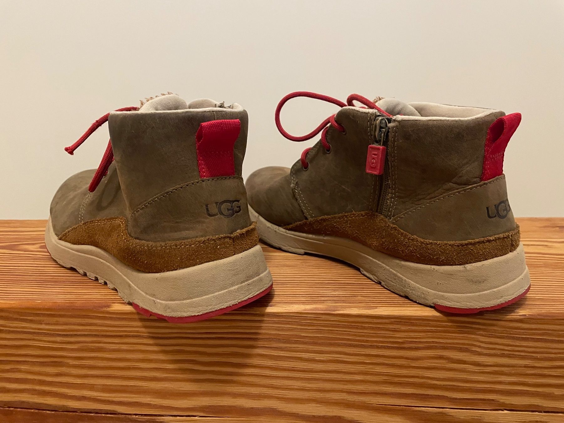 Ugg Schuhe für Jungen: UGG Übergabgsschuh 35 – Gebraucht aus Wabern von up2zero 1