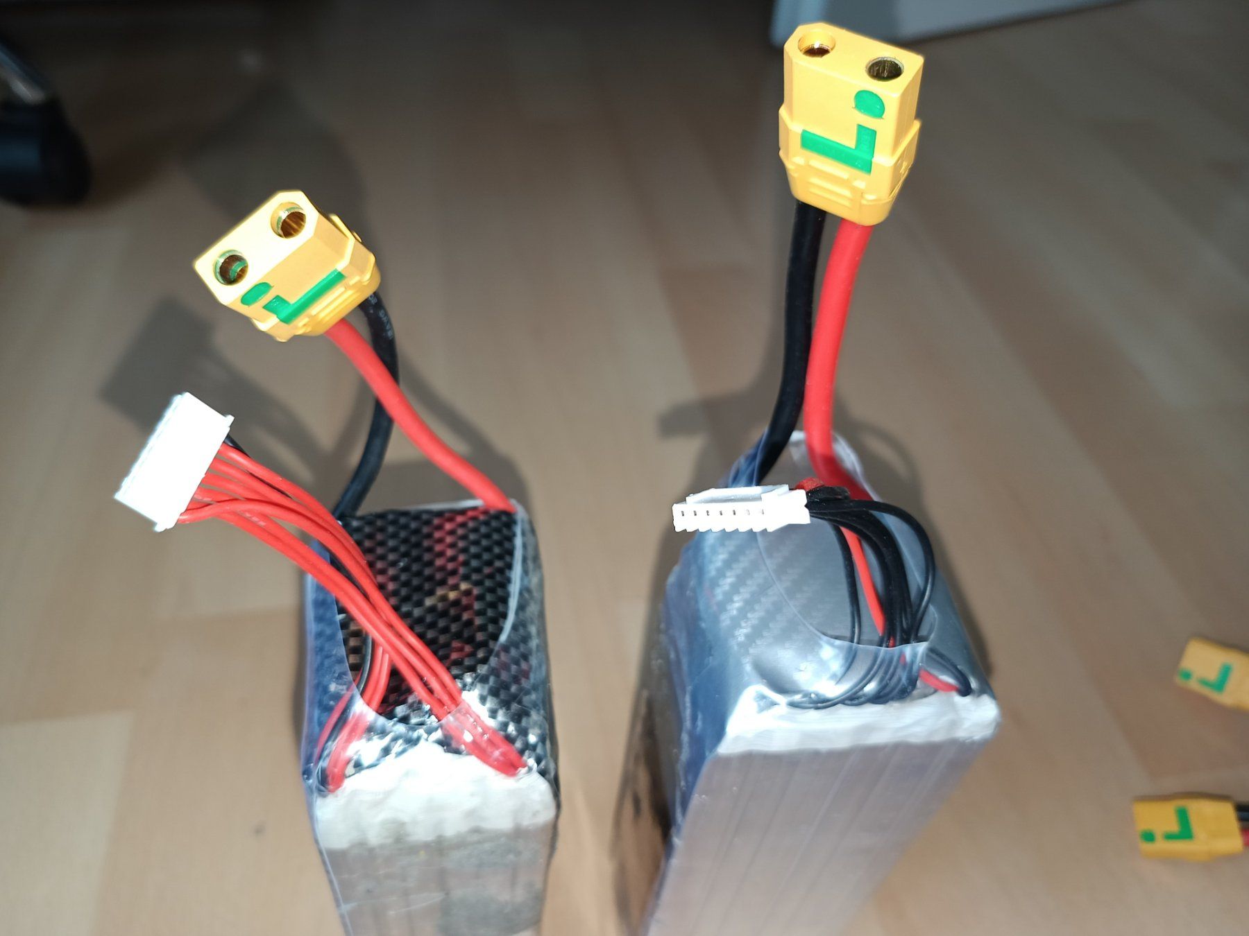 Batterie, Caricabatterie & Alimentatori: 6 S 10000mah – Usato da Uznach venduto da Rzeljko 2