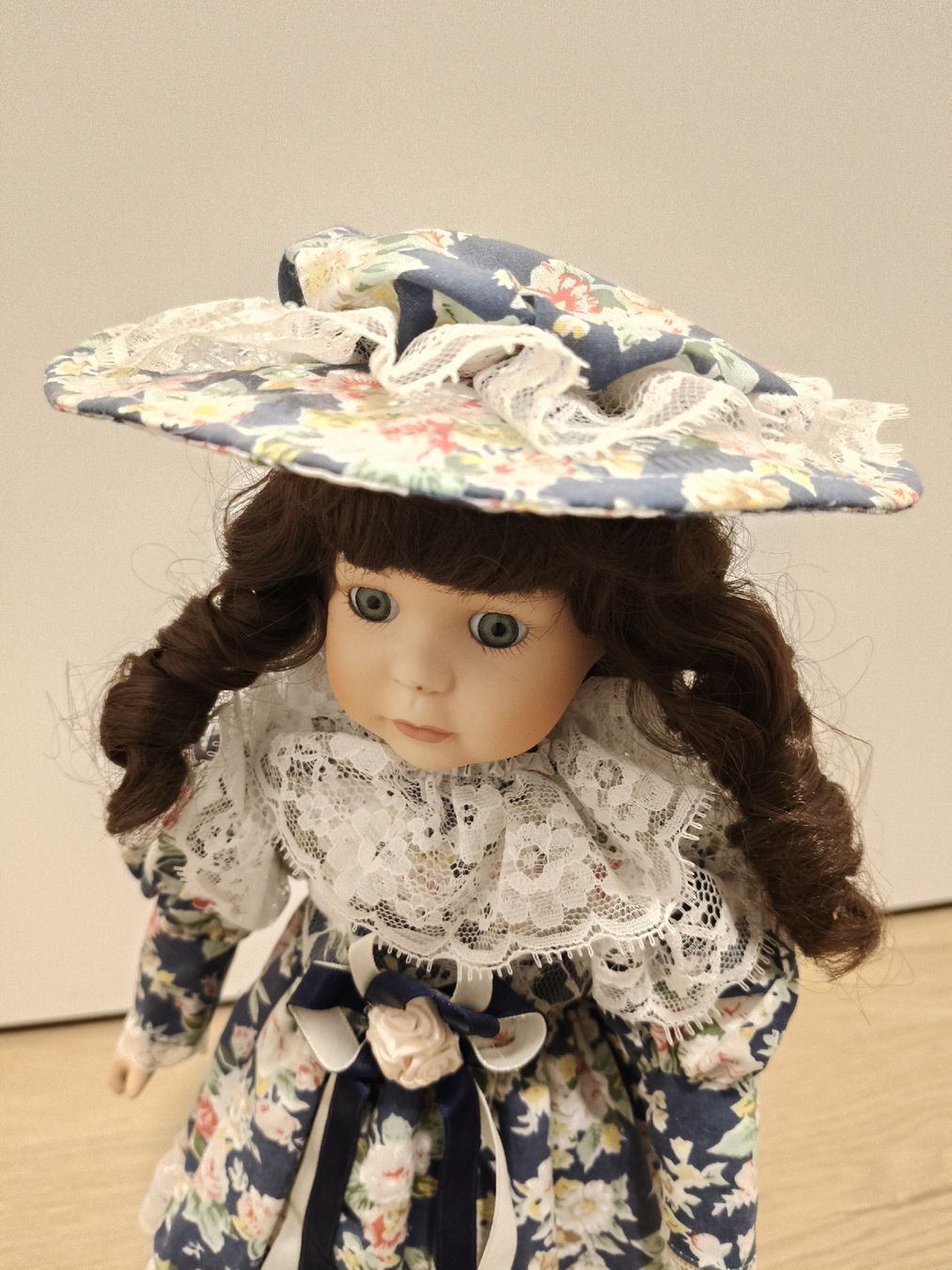 Bambole: Poupée porcelaine – Nuovo (secondo la descrizione) da Monthey venduto da lesaffairesdecamille 7
