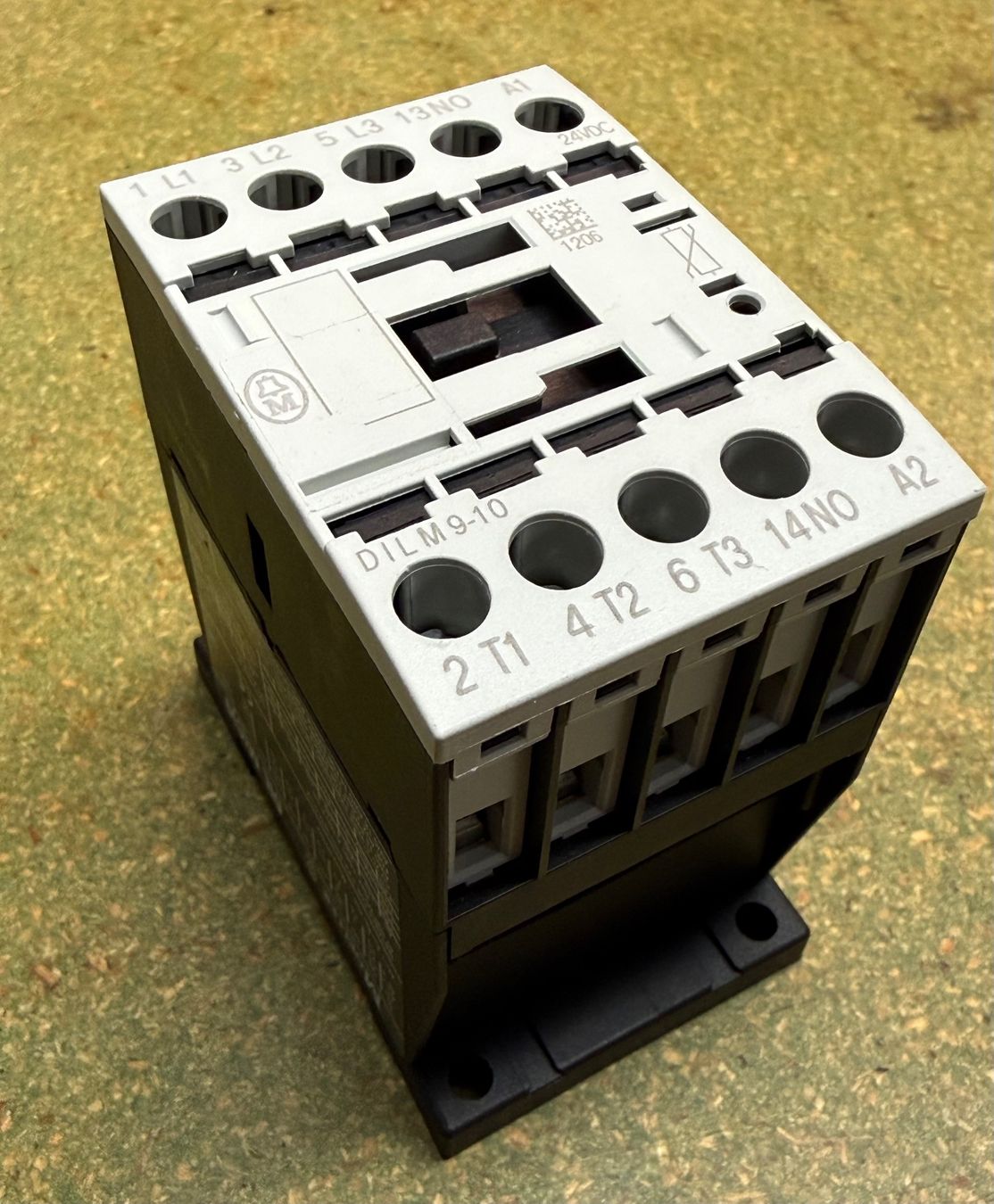Eaton Componenti elettronici: Moeller DIL M 9-10 Schütz – Usato da Rudolfstetten venduto da Aldo100 1