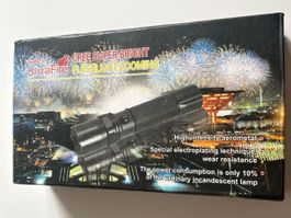 Taschenlampe UltraFire Cree Super Bright Zooming(I26)
