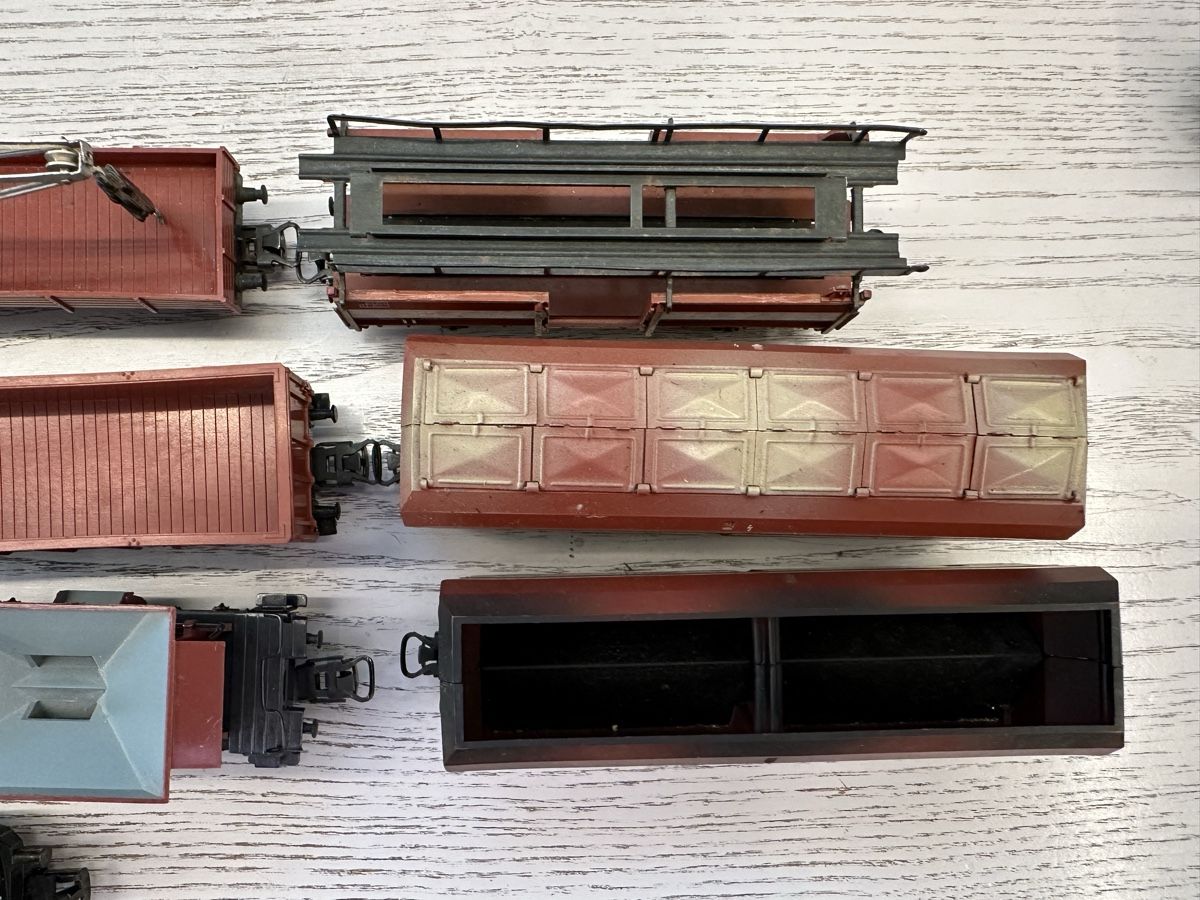 Märklin Modelleisenbahnen: Märklin 3037 DB BR 141 Güterzug – Gebraucht aus Lupsingen von New-Haven 7