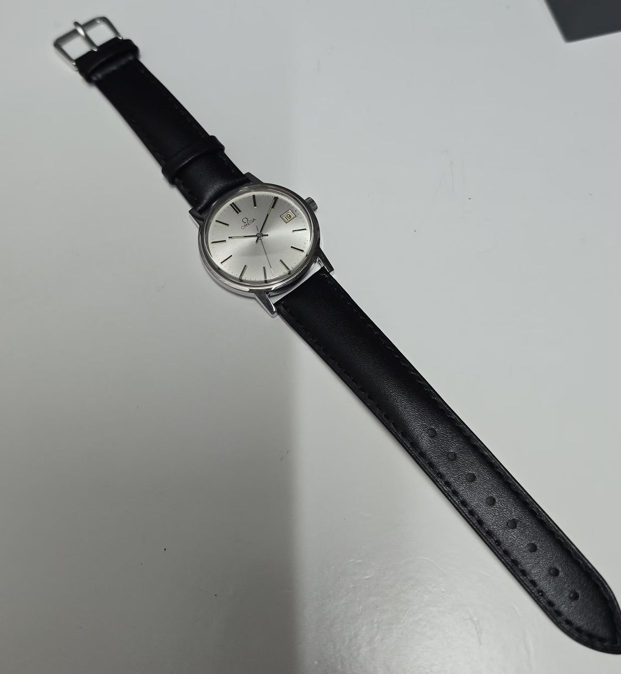 Omega Uhren: Omega Hand-wind Date Cal. 1030 34,8mm – Gebraucht aus Minusio von AGSuhren 6