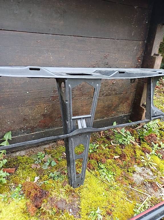Alle Autoersatzteile: Lot Calandre golf 2 + face avant VW – Gebraucht aus Morges von enz_9g2k 2