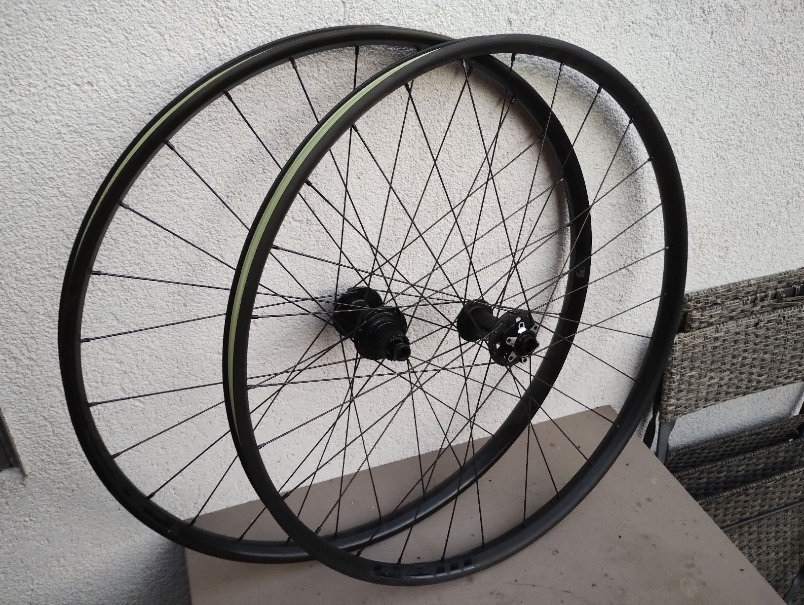 Pezzi di ricambio: Raceface Trace 29" Laufradsatz NEU – Nuovo (secondo la descrizione) da Oetwil am See venduto da Kukuxumusu