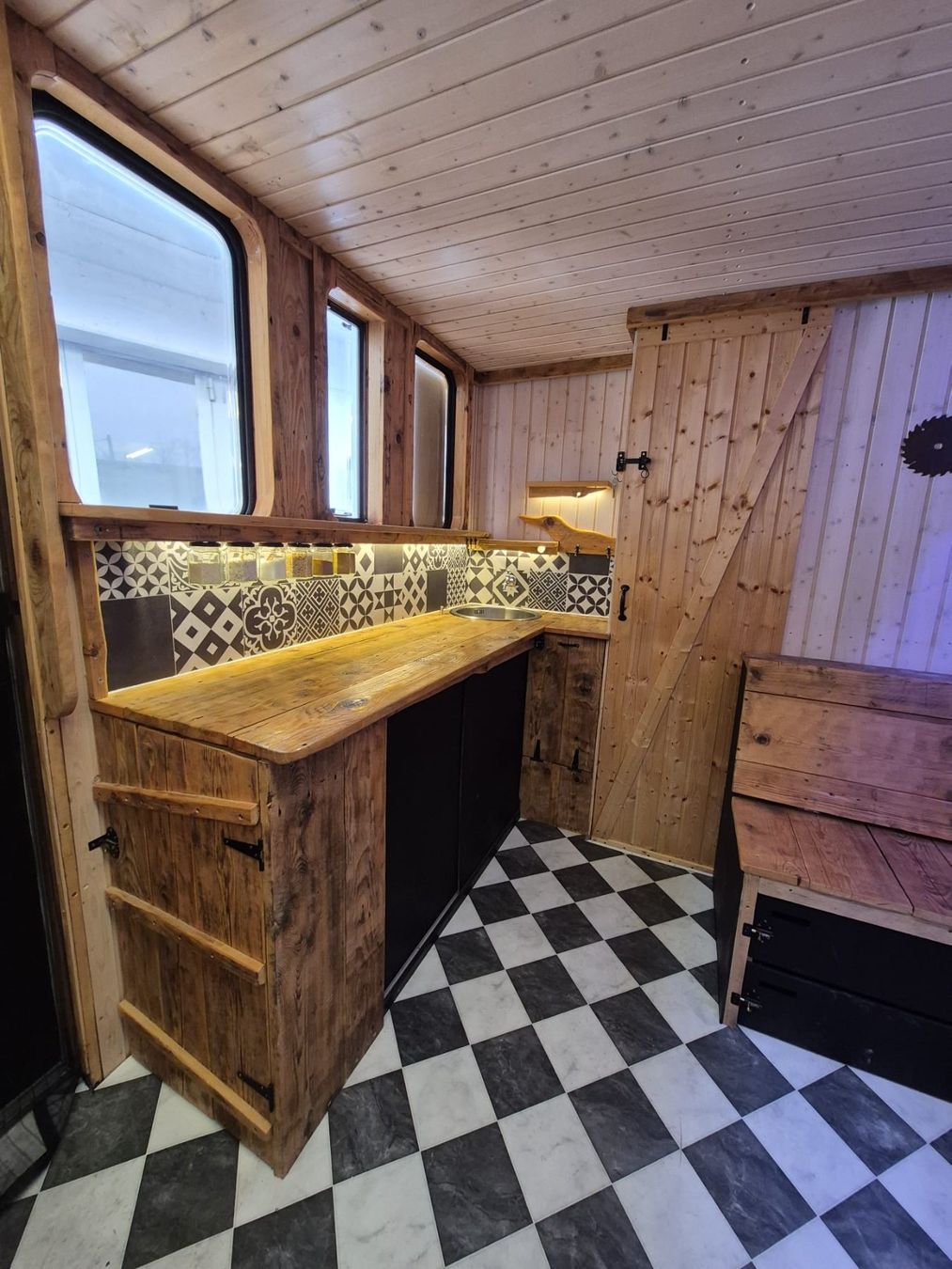 Mobilhome: Wohncontainer / Tinyhouse / Wohnwagen / Campingaufbau – Gebraucht aus Jona von LMB-Maschinen 8