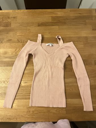 Damen Langarmshirt Guess rosa gerippt Grösse S neuwertig