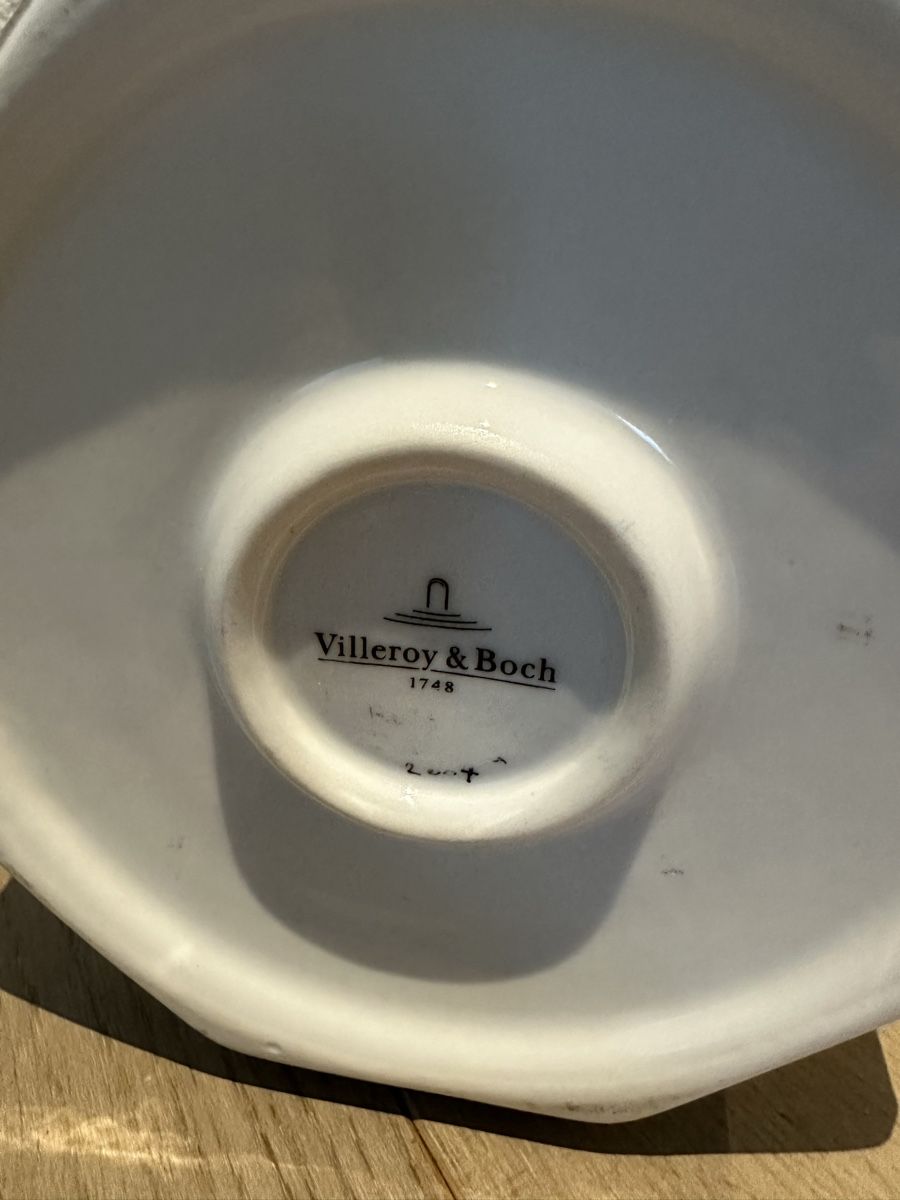Tutte le decorazioni: Villeroy & Boch 1748 – Usato da Altendorf venduto da Quietwater 2
