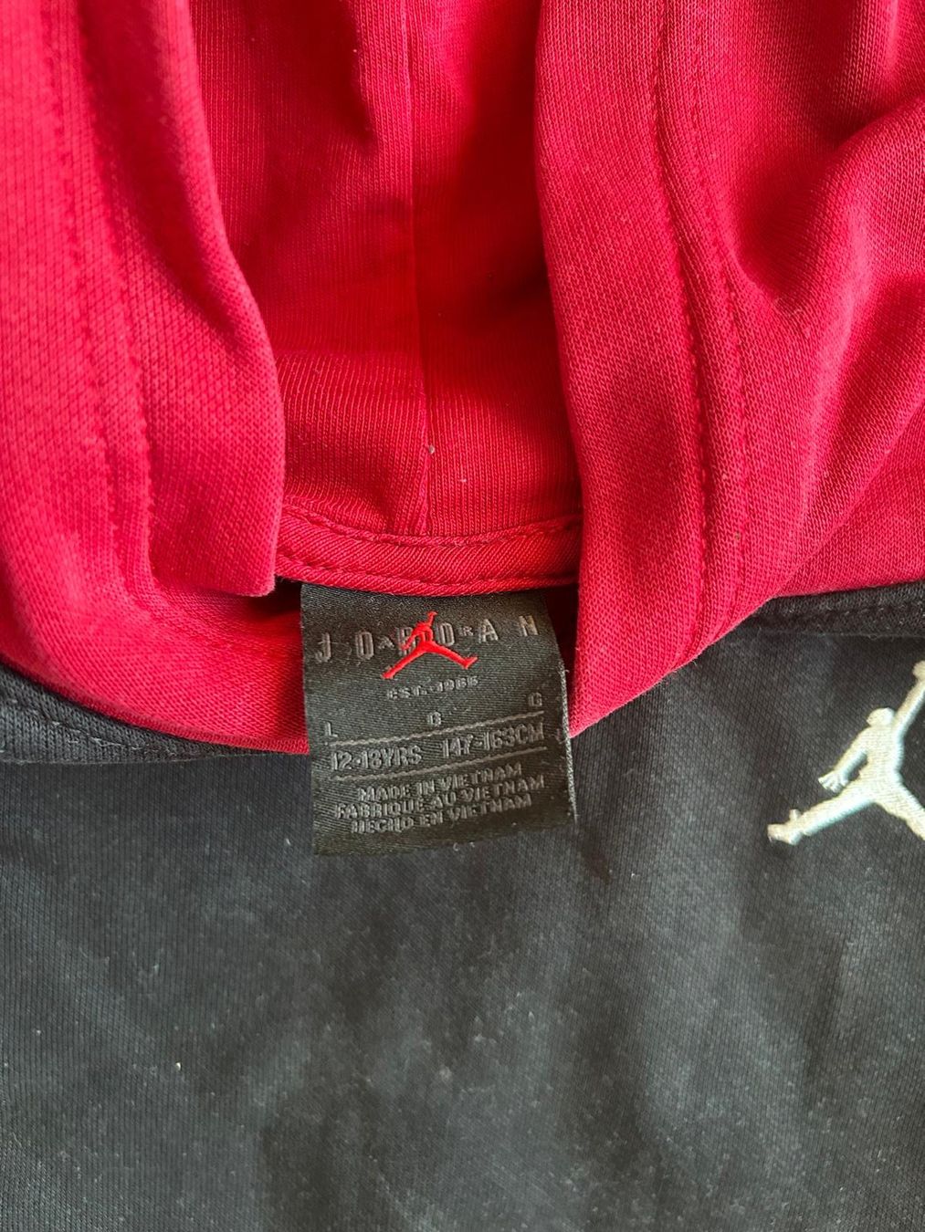 Jordan Pulls et sweat-shirts: Pull Jordan – D'occasion à Chêne-Bourg par JKLN 1