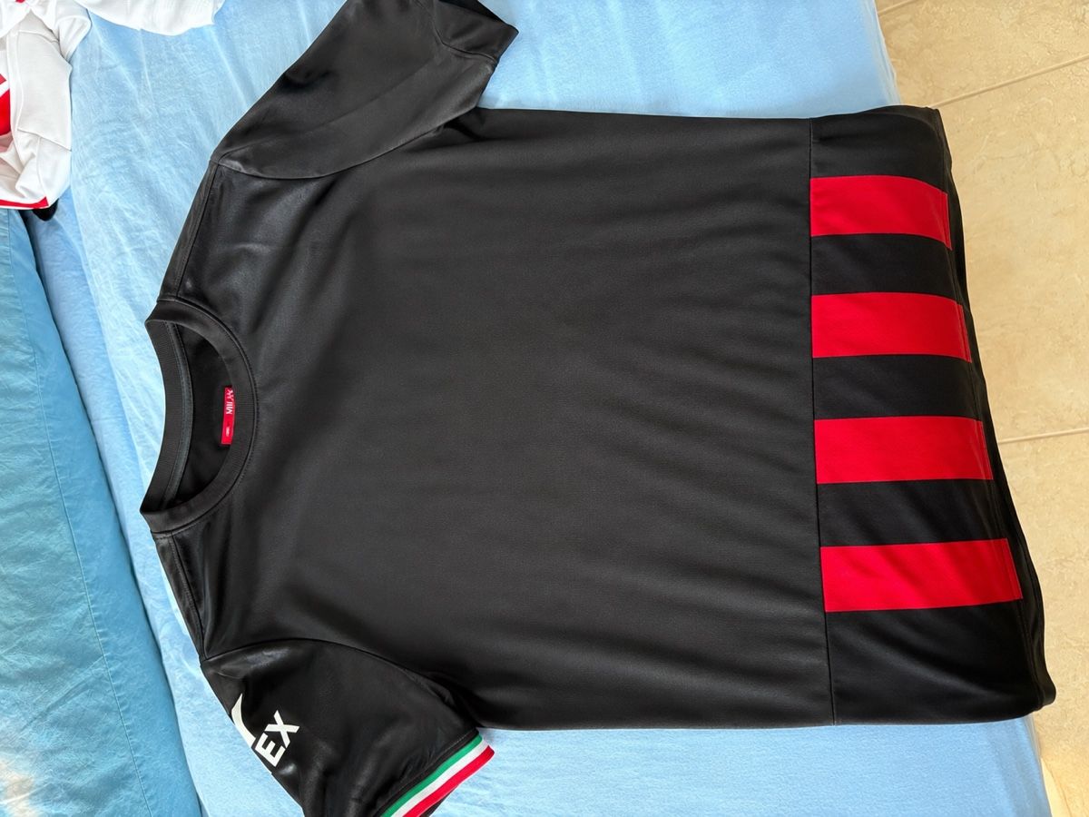 Puma Leibchen & Hosen: Original AC Milan Heimtrikot 2022/23 – Gebraucht aus Kriens von davide_damiani11 1