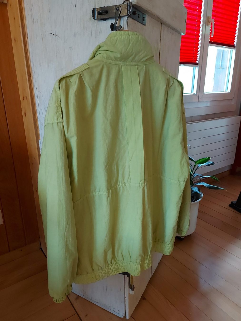 Jacken: Jacke – Gebraucht aus Sumiswald von FassBar 1