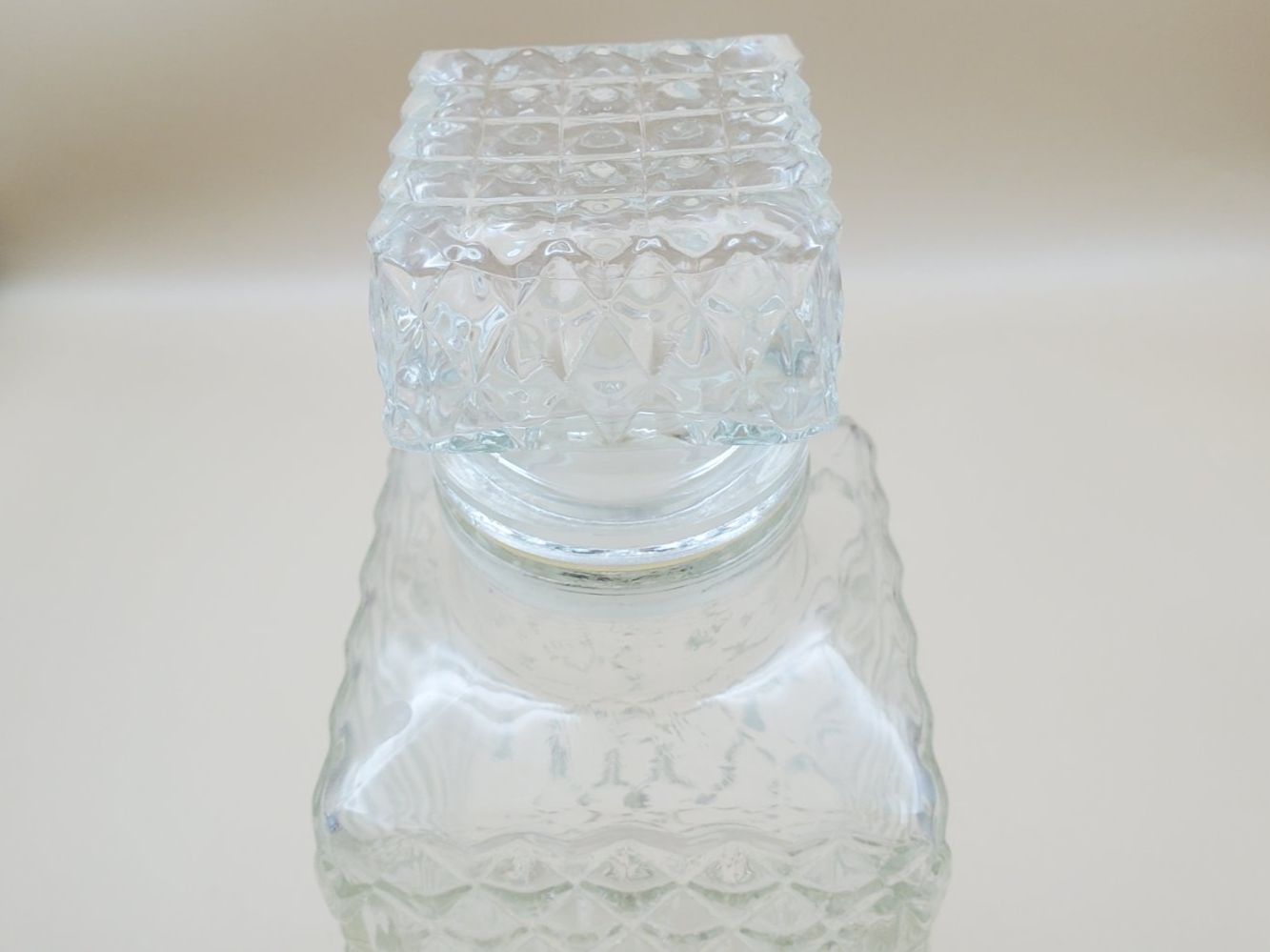 Caraffe: Carafe à whisky en verre – Usato da Rennaz venduto da La_malle_du_dauphin 1