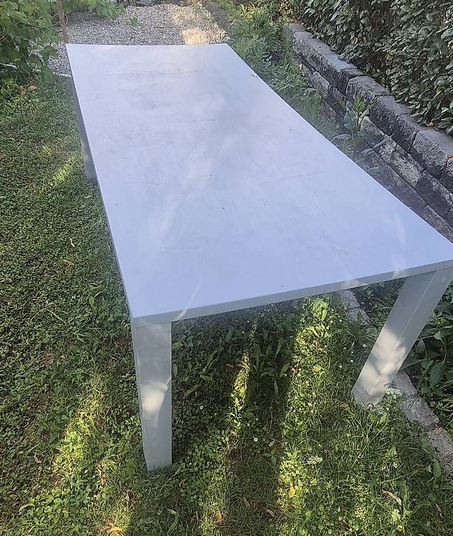 Tables: HOLZ-GARTENTISCH – D'occasion à Zäziwil par mel_3