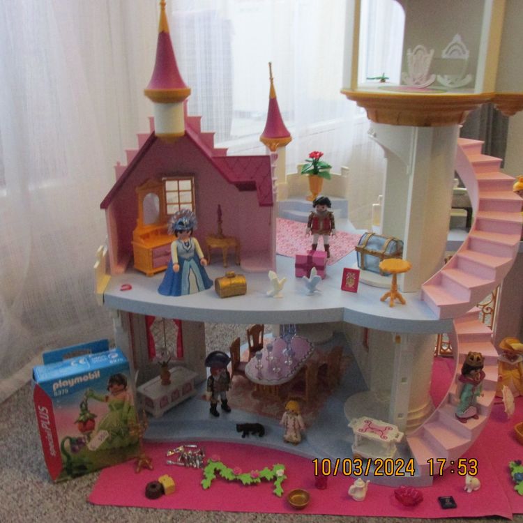 playmobil schloss mit einrichtung