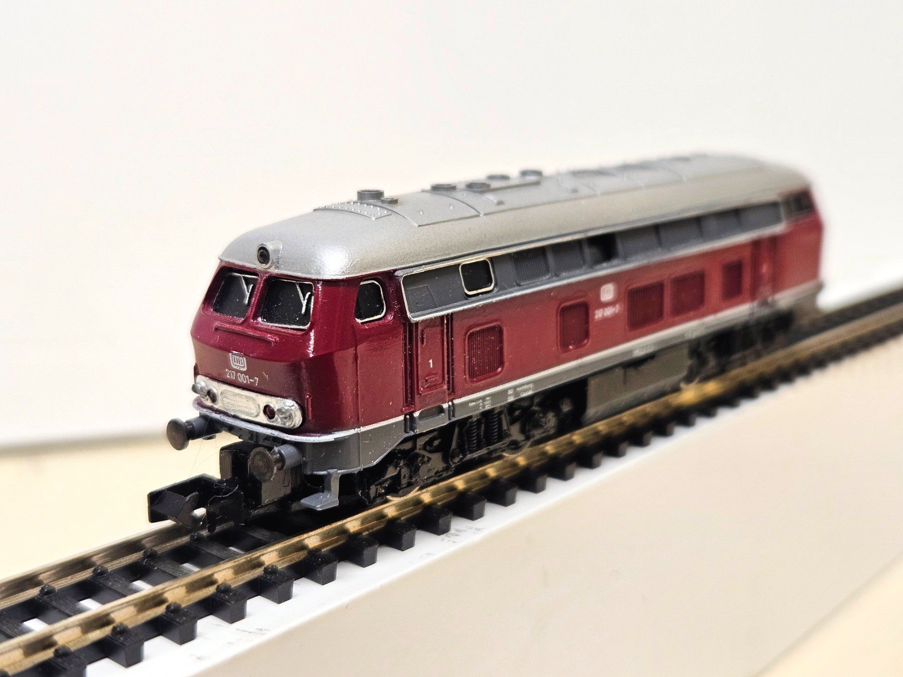 Arnold Modellini di ferrovie: Arnold Diesellok BR 117, analog – Usato da Oensingen venduto da Helo19 2