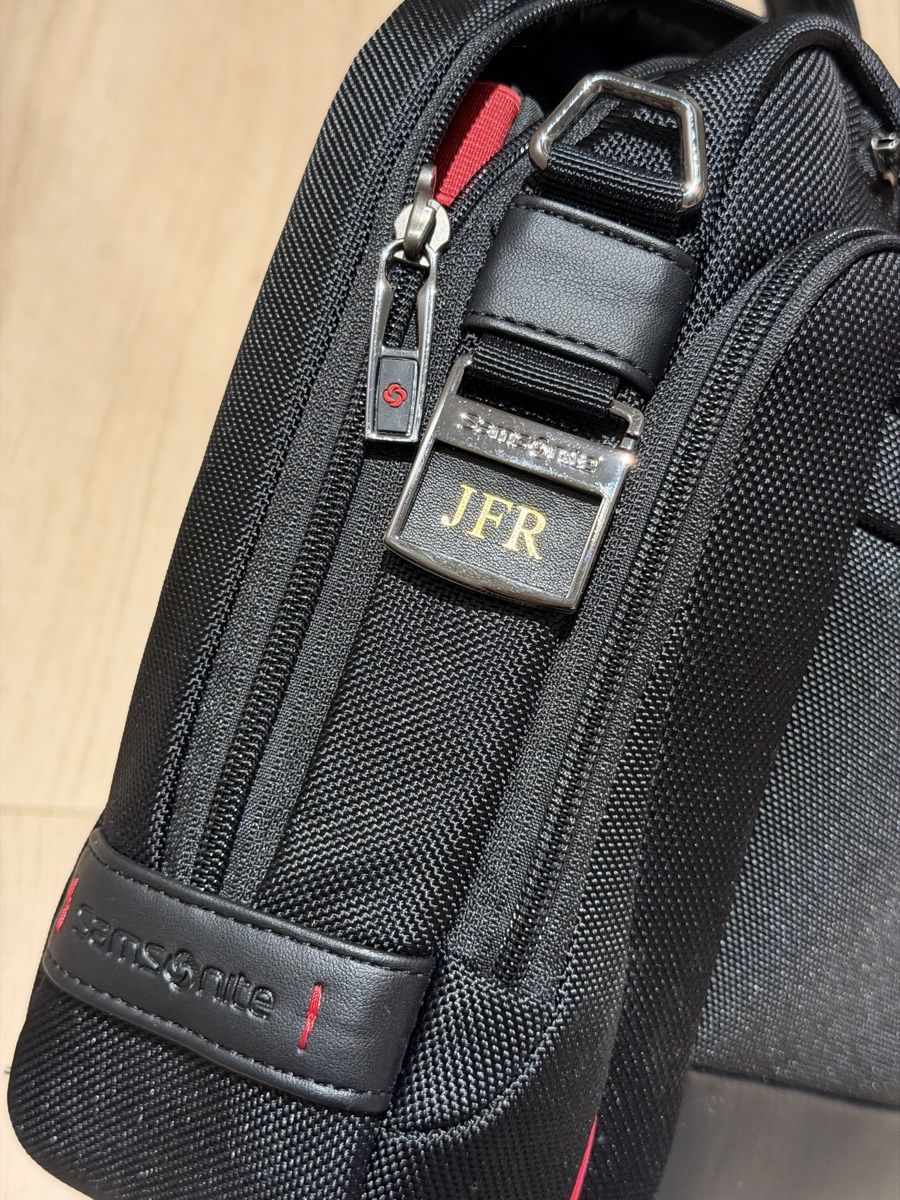 Samsonite Borse: Samsonite Pro-DLX 5 laptop bag – Usato da Lausanne venduto da its_zl9h 6