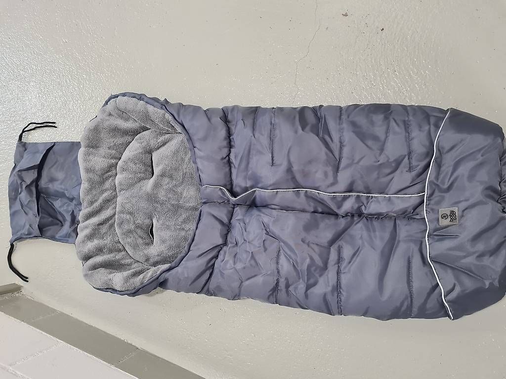 Sacchi a pelo: Kinderwagen Fusssack Grau – Usato da Wigoltingen venduto da Chanti.89 2