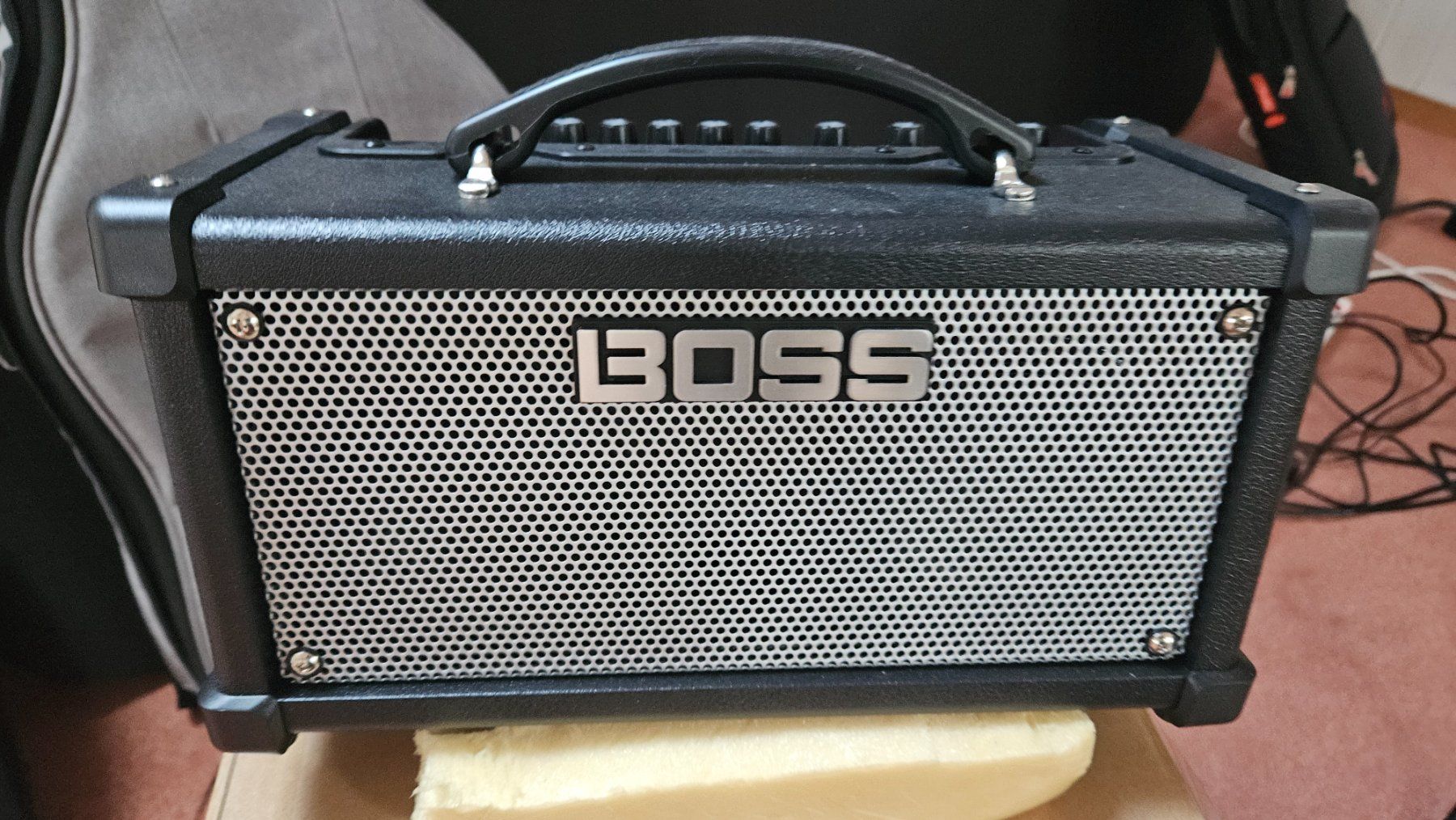 Boss Amplificatori: Boss Dual Cube LX – Nuovo (secondo la descrizione) da zürich venduto da markusw0102