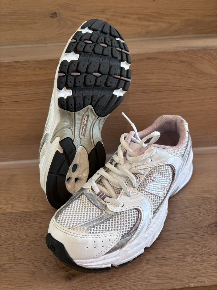New Balance Damenschuhe: New Balance Sneaker Gr. 38.5 – Gebraucht aus Wilen b. Wil von Gioja_777 3