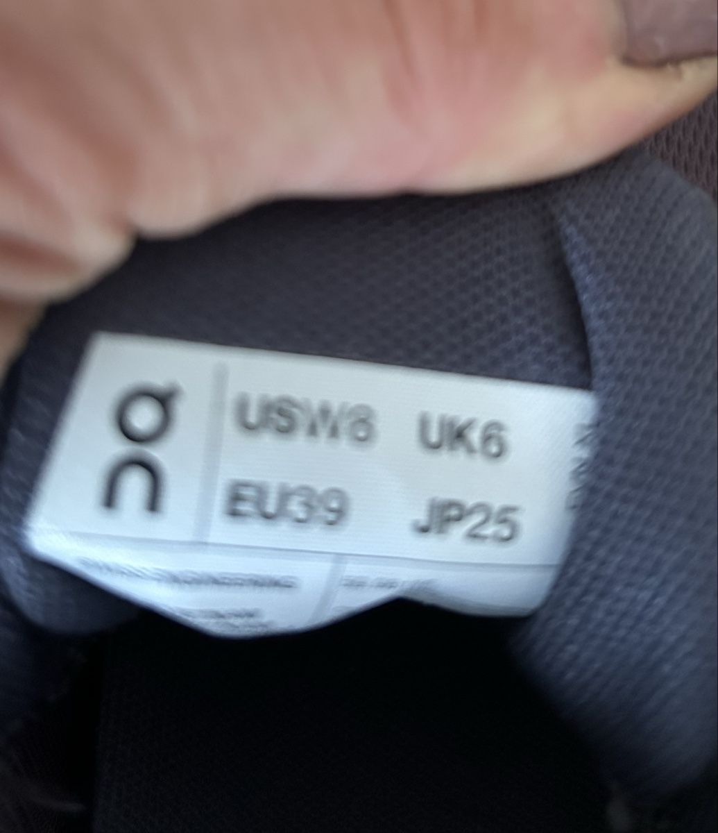 On Scarpe da donna: Schuhe On 39 – Usato da Obfelden venduto da Superdudess 2