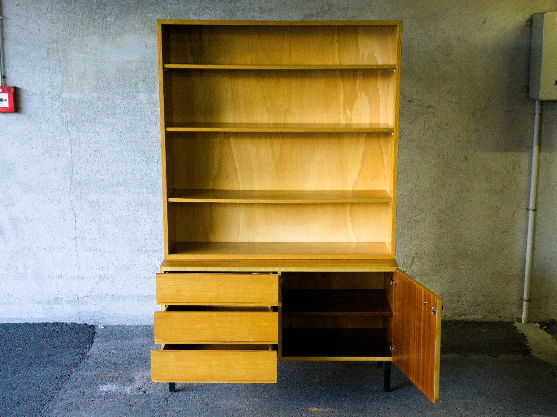 Scaffali: Meuble bibliothèque – Usato da Les Mayens-de-Sion venduto da valbroc 1