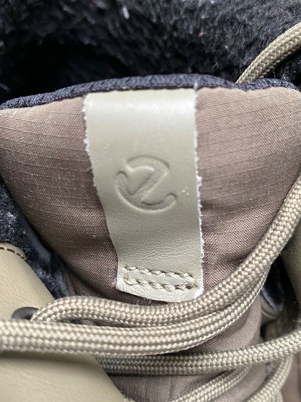 Ecco Scarpe da uomo: Unisex Schuhe ECCO GORE TEX Gr. 39 – Usato da Richterswil venduto da Busanca 6