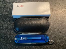 Victorinox Classic Messer "UBS BLAU TRSP“ Promotion Box NEU!