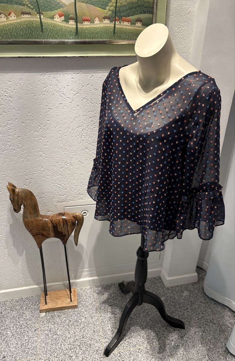 Esprit Camicette: Esprit Bluse mit Herzchenmuster, Grösse 42, Sommerlich! – Usato da Rikon im Tösstal venduto da miarosen 1