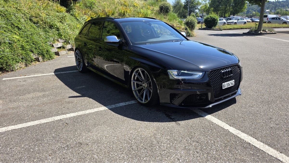 Audi Automobili: Audi RS4 B8 – Usato da Beromünster venduto da inf_s62f 1