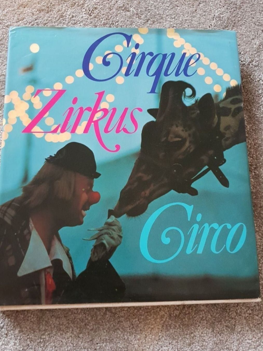 Bücher: Der Zirkus - mondo Verlag 1975 – Gebraucht aus Egnach von ASTROFRITZ