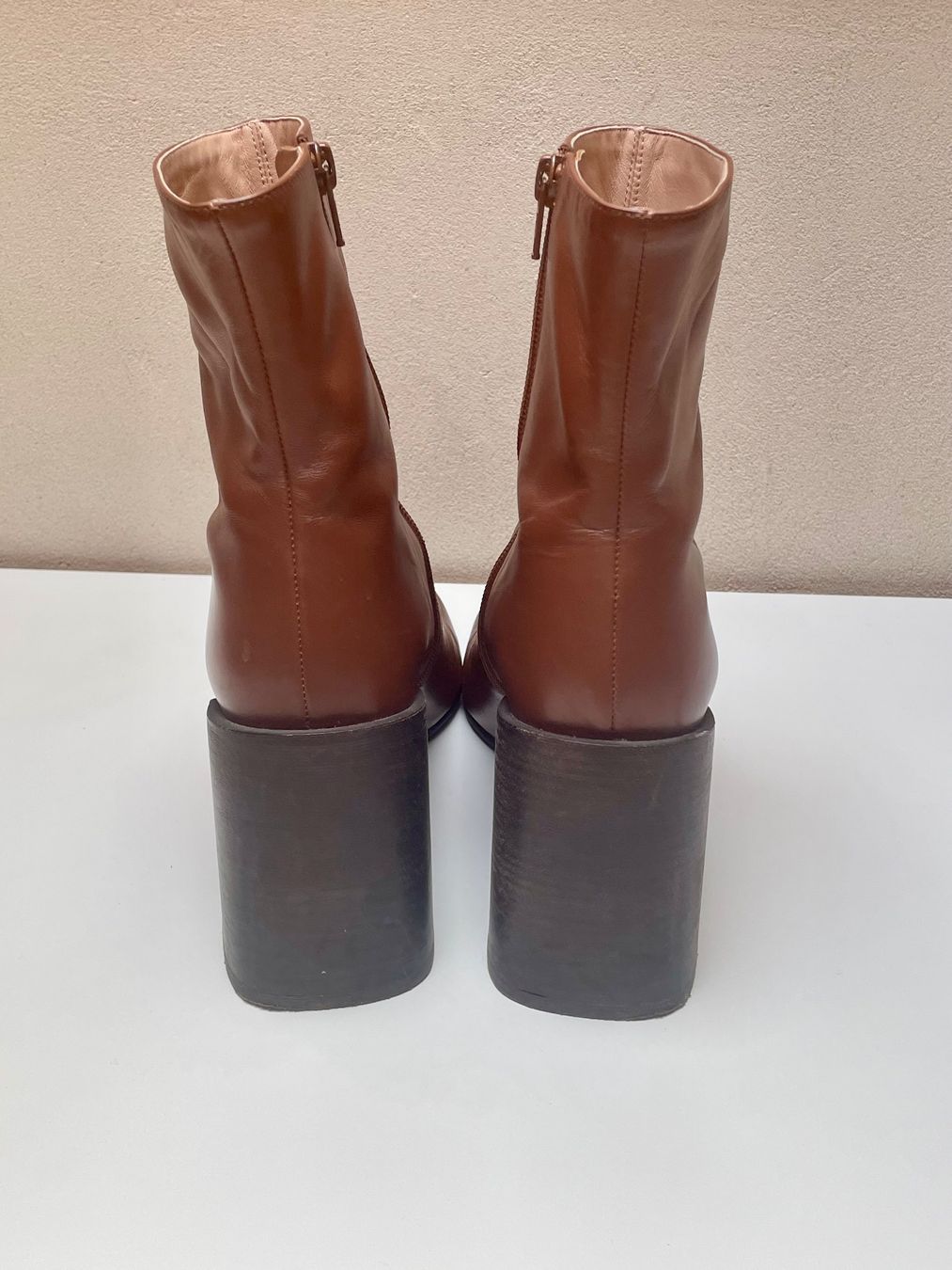 Acne Studios Scarpe da donna: Acne Studios Boots Gr.40 – Usato da Grellingen venduto da dinge 2