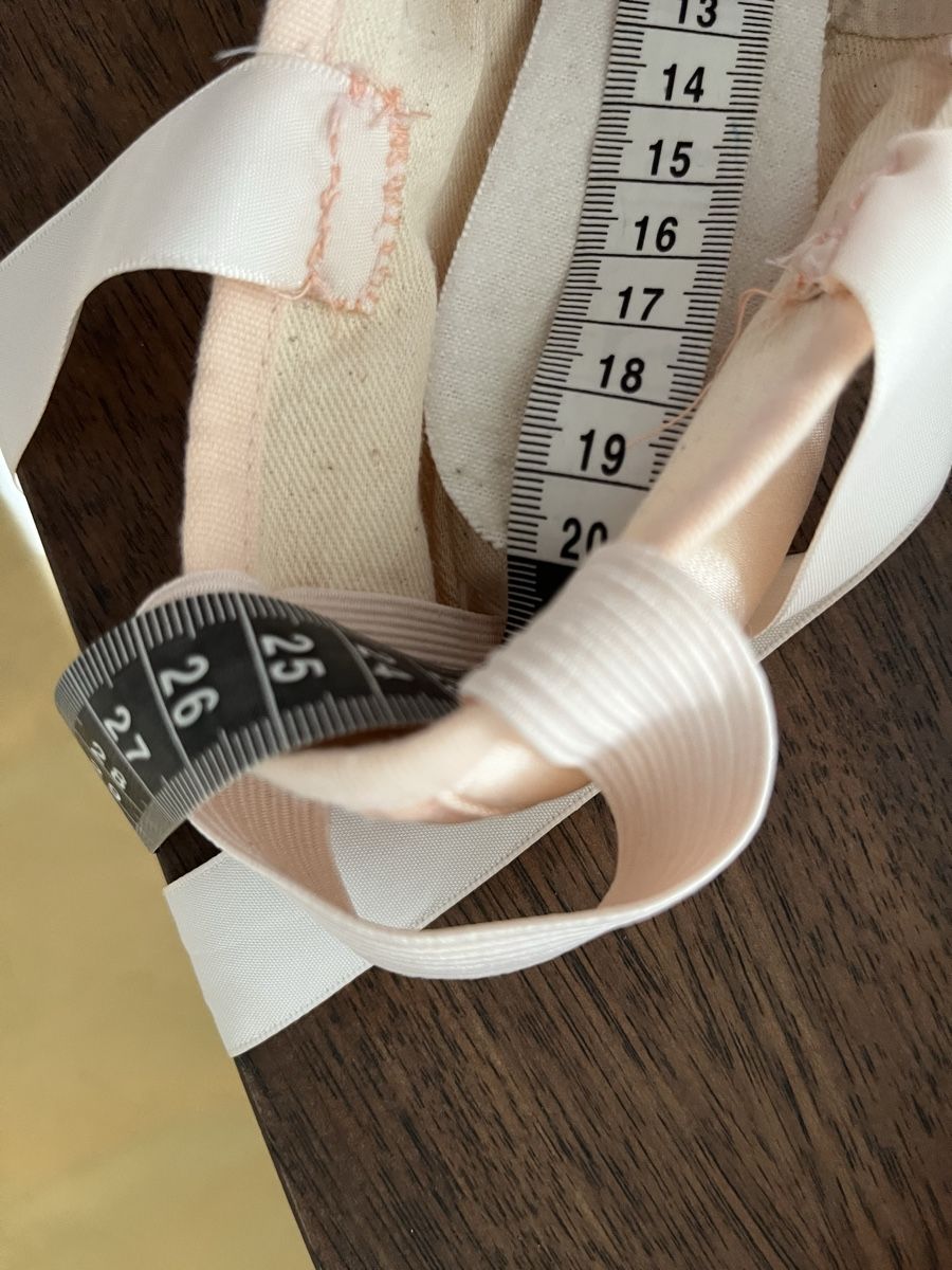 Bloch Schuhe für Mädchen: Ballett Halbspitzenschuhe – Gebraucht aus Weisslingen von cla_9hdb 5