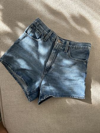 Levis Shorts High Waisted Mom Jeans, blau - Gr. 29