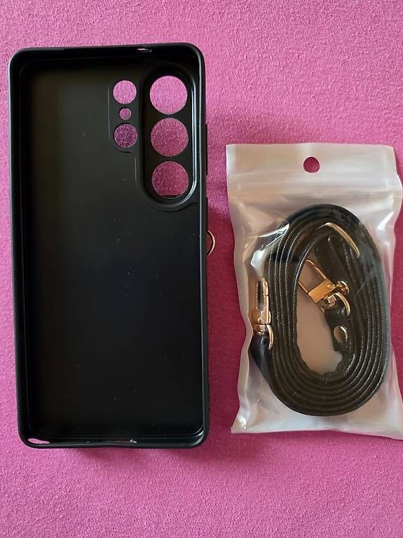 Cover & Protezioni schermo: Necklace Handyhülle – Nuovo e nell'imballaggio originale da huttwil venduto da Cabe 2